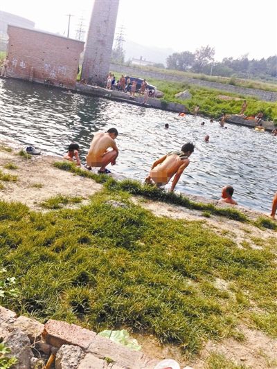 京郊浴场 京郊浴场