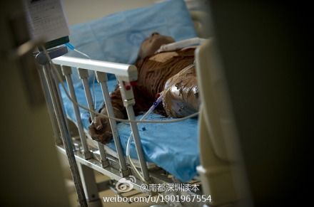 伤者接受救治 伤者接受救治