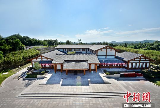 邓小平缅怀馆全貌 胡黄 摄 邓小平缅怀馆全貌 胡黄 摄