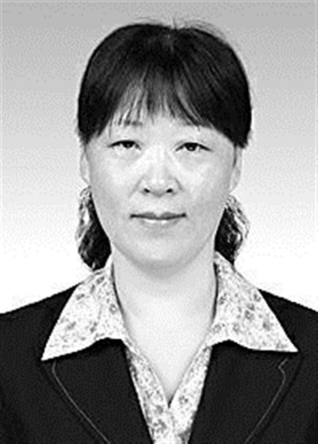 秦丽萍,女,1971年2月出生,汉族,籍贯上海,全日制大学,经济学学士,经济学硕士,高级统计师,1992年7月参加工作,1998年12月加入中国共产党。现任上海市统计局综合统计处处长,上海市统计科学应用研究所所长。拟任上海市发展和改革委员会总经济师。 秦丽萍,女,1971年2月出生,汉族,籍贯上海,全日制大学,经济学学士,经济学硕士,高级统计师,1992年7月参加工作,1998年12月加入中国共产党。现任上海市统计局综合统计处处长,上海市统计科学应用研究所所长。拟任上海市发展和改革委员会总经济师。