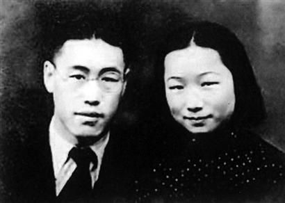 狱中难友秦鸿钧和韩慧茹夫妇。 狱中难友秦鸿钧和韩慧茹夫妇。