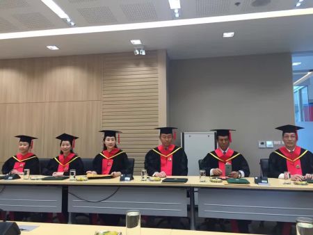 泰国正大管理学院召开首届工商管理哲学博士学位颁发仪式