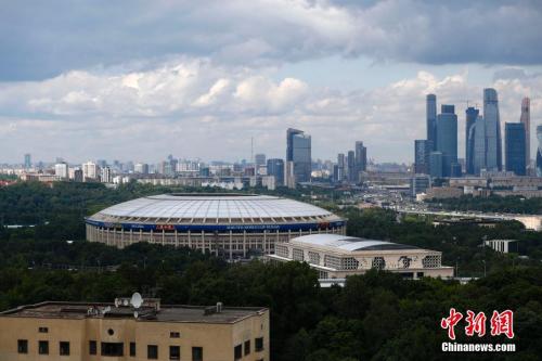 2018年俄罗斯世界杯将在莫斯科卢日基尼体育场开幕。 中新社记者 富田 摄