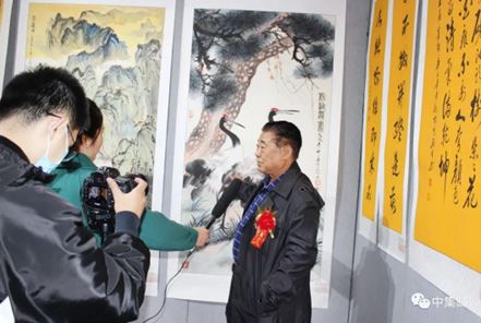 书画名家孔祥华参加第十八届邮品首发式暨华夏之星第十次提名展掠影